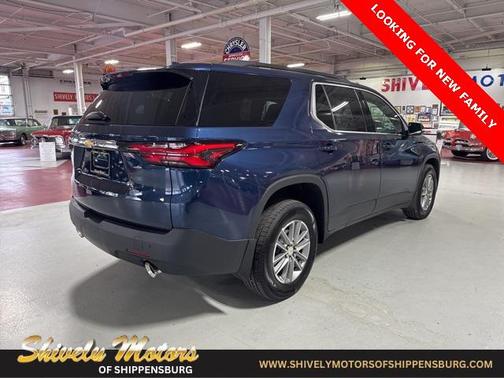 2023 Chevrolet Traverse LT Cloth