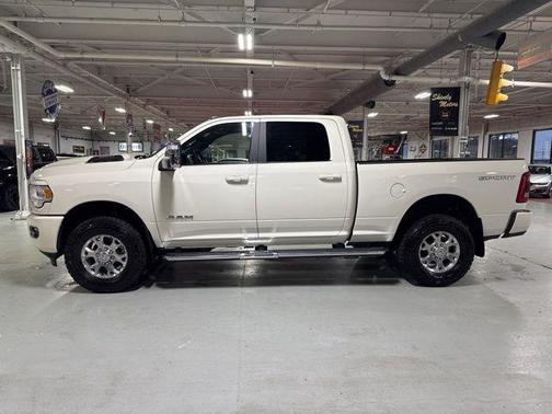 2023 RAM 2500 Laramie Crew Cab 4x4 6'4' Box