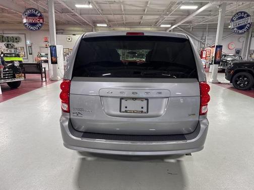 2016 Dodge Grand Caravan AVP/SE