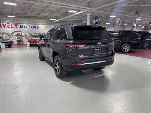 2025 Jeep Grand Cherokee Limited