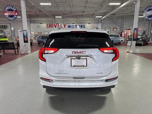 White Frost Tricoat 2024 GMC Terrain Denali
