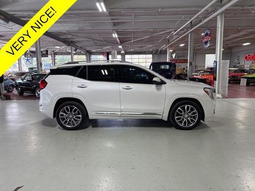 White Frost Tricoat 2024 GMC Terrain Denali