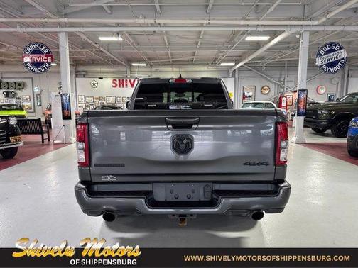 Granite Crystal Metallic Clearcoat 2022 RAM 1500 Big Horn/Lone Star