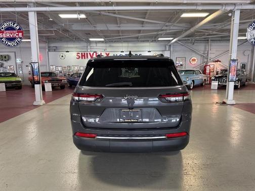2021 Jeep Grand Cherokee L Laredo