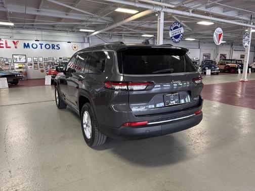 2021 Jeep Grand Cherokee L Laredo