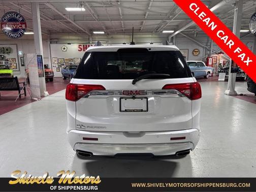 2017 GMC Acadia Denali