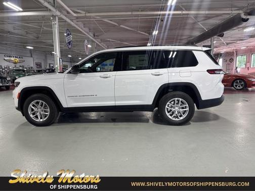 2025 Jeep Grand Cherokee L Laredo