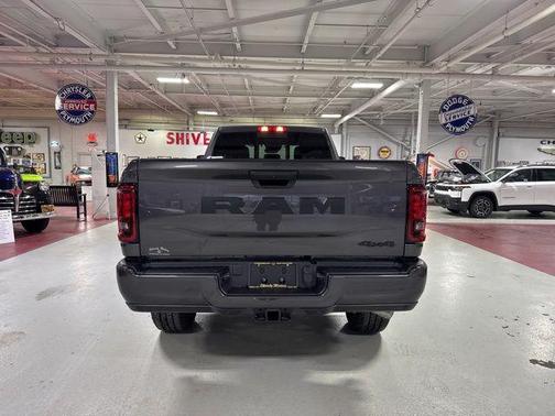 Granite Crystal Metallic Clearcoat 2026 RAM 2500 Black Express Crew Cab 4x4 8' Box