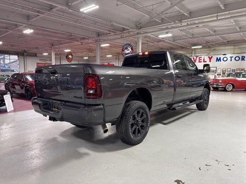 Granite Crystal Metallic Clearcoat 2026 RAM 2500 Black Express Crew Cab 4x4 8' Box
