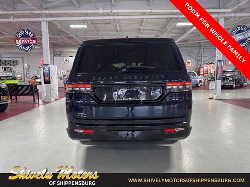 2024 Jeep Grand Wagoneer L Series II 4x4
