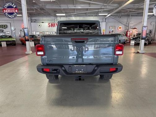 2025 Jeep Gladiator Nighthawk