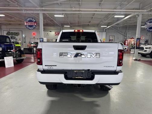 2025 RAM 2500 Big Horn Crew Cab 4x4 6'4' Box