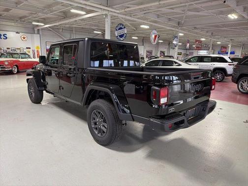 2025 Jeep Gladiator Sport S