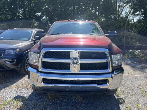 2017 RAM 2500 Tradesman Crew Cab 4x4 6'4' Box