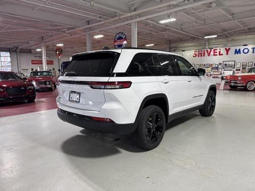 2025 Jeep Grand Cherokee Altitude