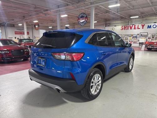 2020 Ford Escape SE