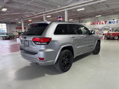 2020 Jeep Grand Cherokee Altitude