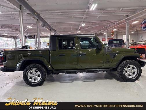 2021 Jeep Gladiator Sport