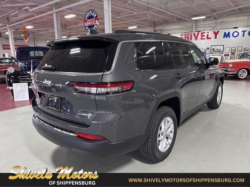 2025 Jeep Grand Cherokee L Laredo