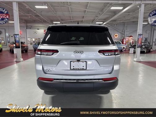 2025 Jeep Grand Cherokee L Laredo