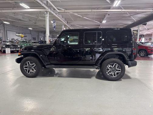 2025 Jeep Wrangler 4-Door Sahara 4x4
