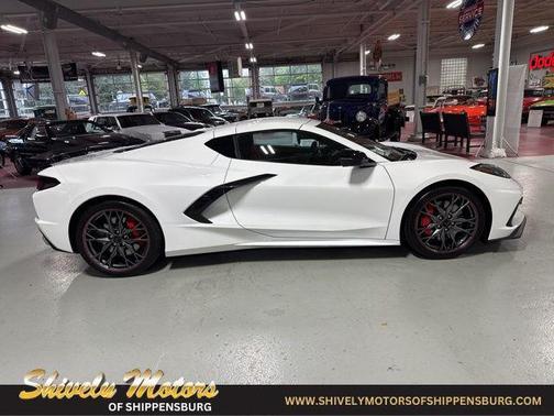 Arctic White 2026 Chevrolet Corvette Stingray w/2LT