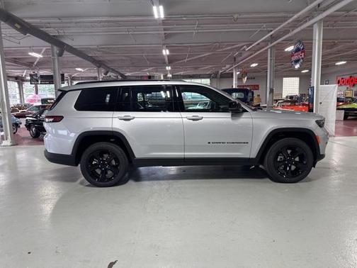 2025 Jeep Grand Cherokee L Altitude