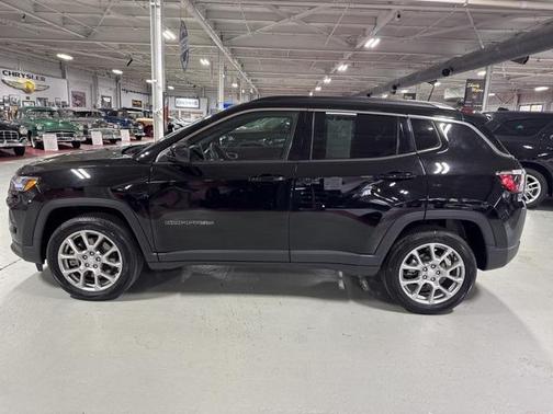 2024 Jeep Compass Latitude Lux