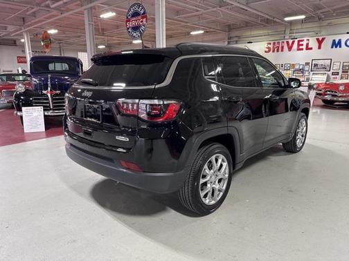 2024 Jeep Compass Latitude Lux