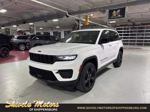 2025 Jeep Grand Cherokee Altitude