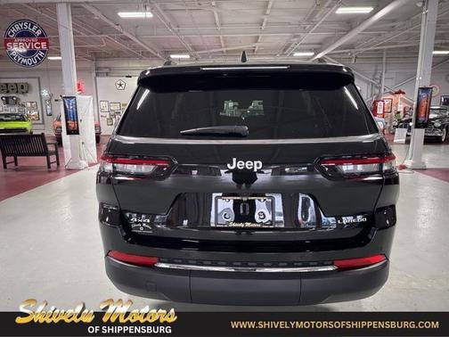 2025 Jeep Grand Cherokee L Laredo