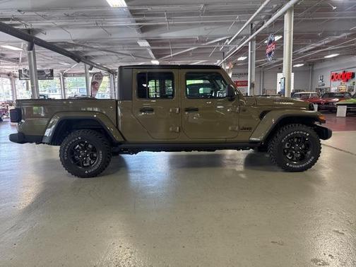 2025 Jeep Gladiator Willys