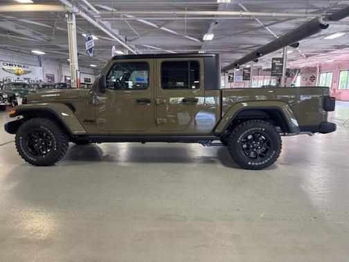 2025 Jeep Gladiator Willys