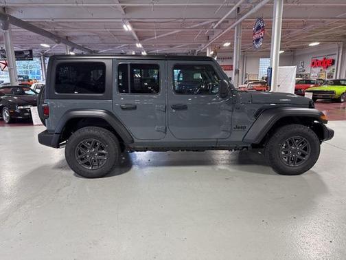 2025 Jeep Wrangler Sport S