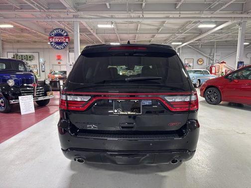 DB Black Crystal Clearcoat 2026 Dodge Durango GT Plus