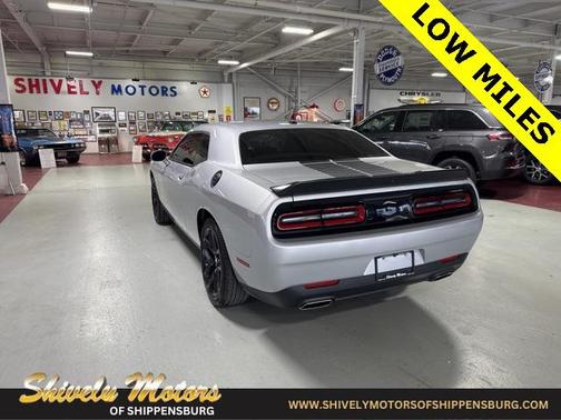 2022 Dodge Challenger SXT