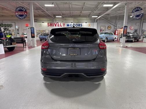 2017 Ford Focus ST ST