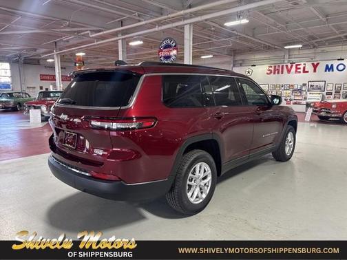 2025 Jeep Grand Cherokee L Laredo