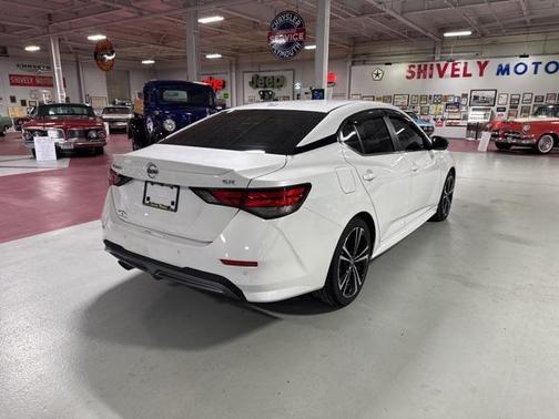 2021 Nissan Sentra SR
