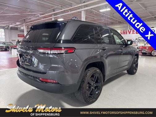 2024 Jeep Grand Cherokee Altitude