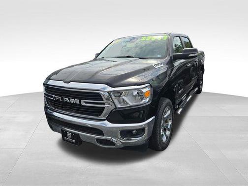Diamond Black Crystal Pearlcoat 2019 RAM 1500 Big Horn