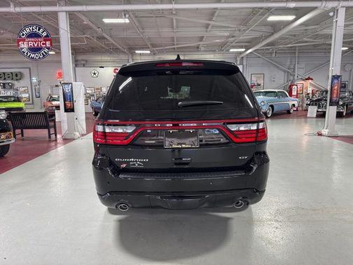 DB Black Crystal Clearcoat 2026 Dodge Durango GT Plus