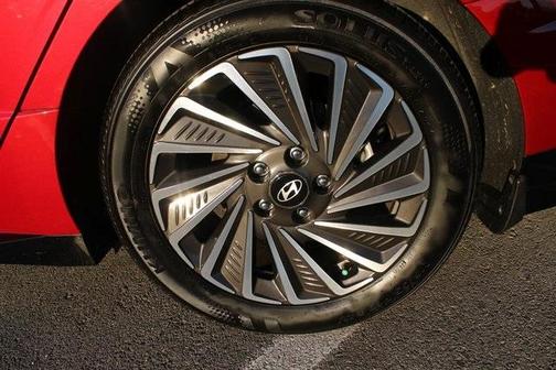 2024 Hyundai SONATA Hybrid Limited