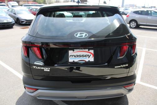 2026 Hyundai TUCSON Hybrid Blue SE