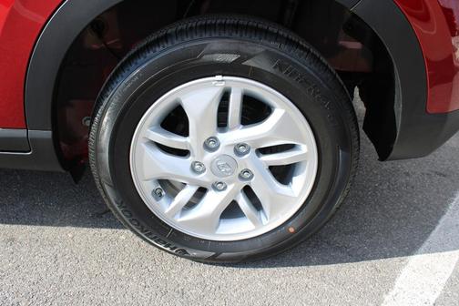 2025 Hyundai VENUE SE