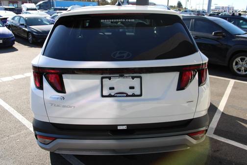 2025 Hyundai TUCSON SEL