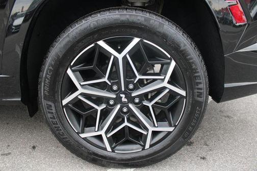 Black Pearl 2024 Hyundai TUCSON Hybrid N Line