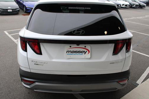 2026 Hyundai TUCSON Hybrid SEL