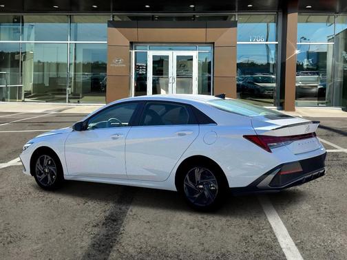 Serenity White Pearl 2026 Hyundai ELANTRA SEL SPORT PREMIUM