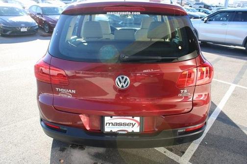 2016 Volkswagen Tiguan S